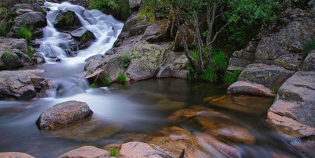 Descoperă Împlinirea la Locul de Muncă: Ghid Esențial 4 descopera implinirea la locul de munca ghid esential